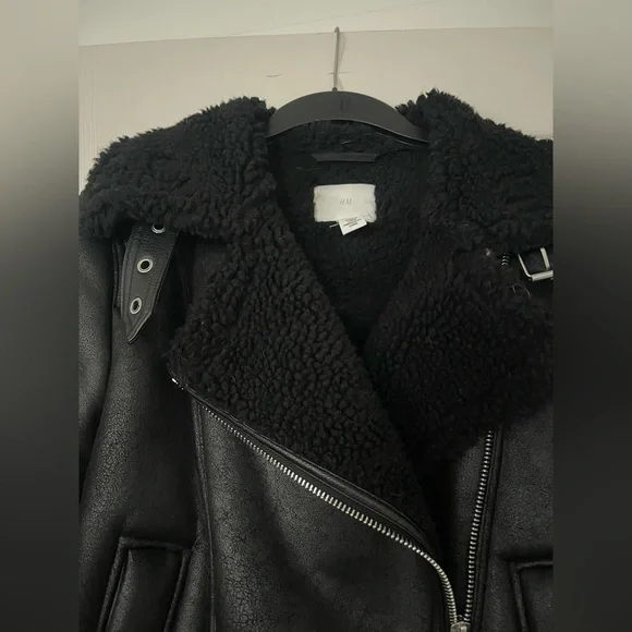H&M Oversized Teddy-Fleece-Lined Jacket - Picture 3 of 4